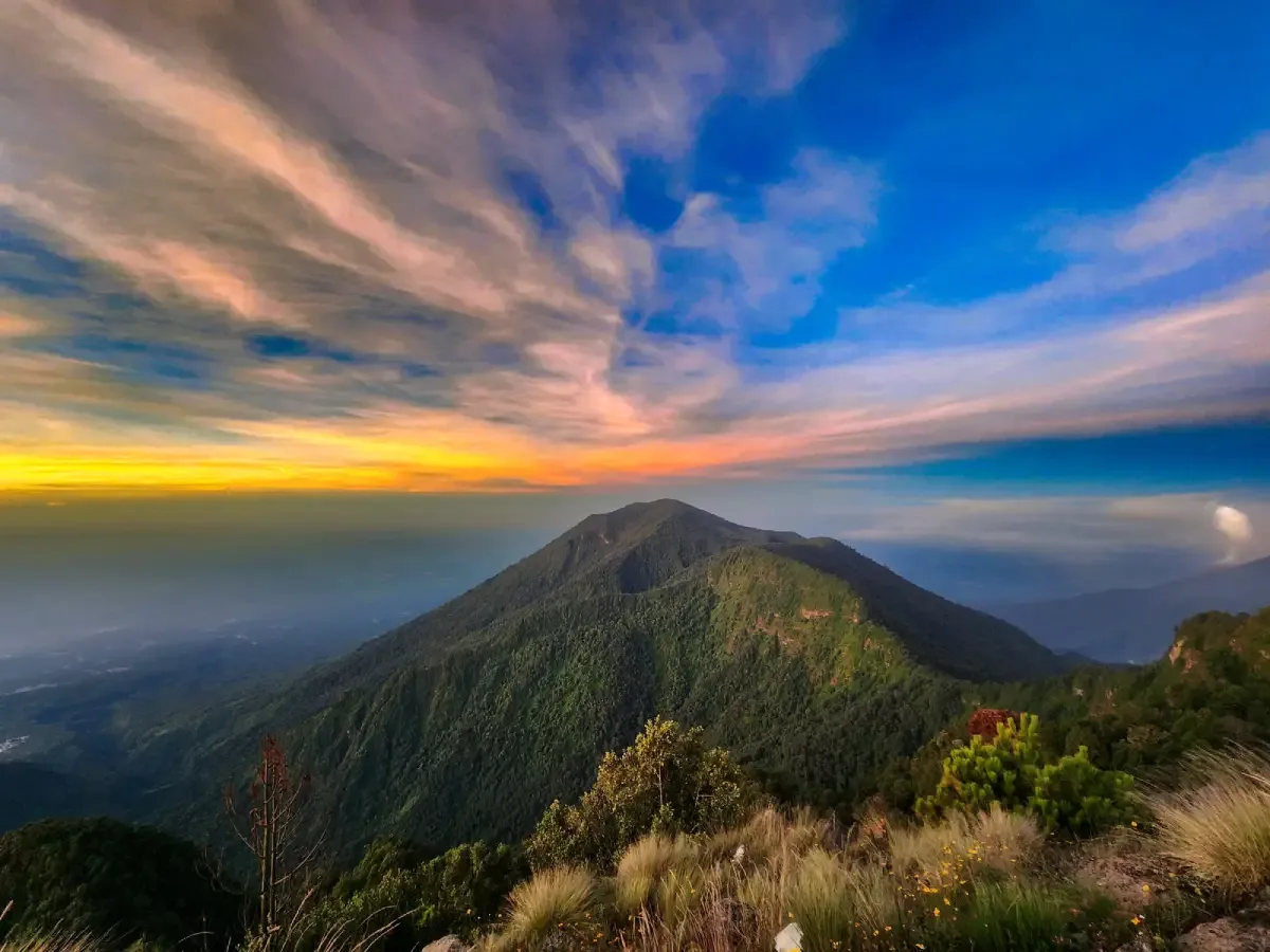 Volcán Santo Tomás _ Pecul