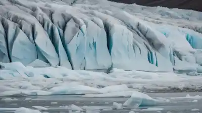 Los 5 Glaciares Más Grandes de Islandia: Gigantes de Hielo en la Tierra del Fuego y el Hielo
