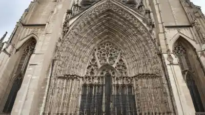 Top 10 de los Lugares Más Bonitos de León que Te Dejarán Sin Aliento