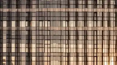 Top 10 de los Hoteles Más Altos del Mundo: Dormir en las Nubes