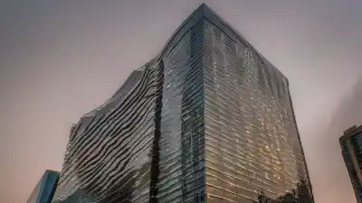 Top 3 de los Hoteles Más Altos de Kazajistán: Rascacielos de Lujo en Asia Central