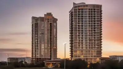 Top 5 de los Hoteles Más Altos de Kissimmee: Rascacielos con Vistas a la Magia