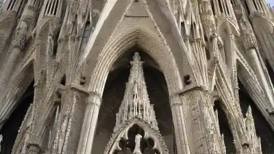 Top 10 de los Lugares Más Visitados de Cataluña: La Guía Definitiva