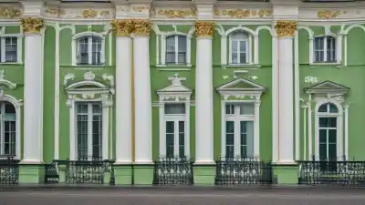 Top 10 de los Lugares Más Famosos de San Petersburgo Que Tienes Que Visitar
