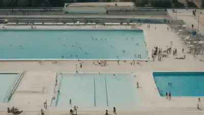Top 5 de las Piscinas Más Grandes de Madrid: Un Chapuzón en la Inmensidad