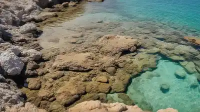 Top 5 Piscinas Naturales en Almería: Descubre las Joyas Ocultas de la Costa