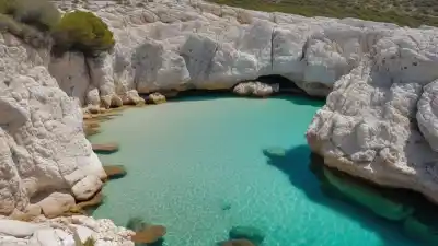 Top 7 de Piscinas Naturales en Italia: Descubre las Joyas Acuáticas Más Auténticas