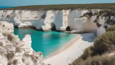 Top 10 de las Playas Más Bonitas de la Puglia: Un Viaje por la Costa del Tacón de Italia
