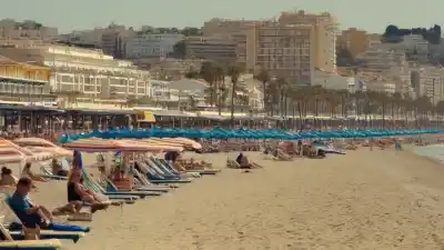 Top 5 de las Playas Más Famosas de Torremolinos que Tienes que Conocer