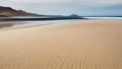 Top 7 de las Playas Más Grandes de Canarias: Arena sin Fin