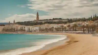 Top 5 de las Playas Más Famosas de Sitges que Tienes que Conocer