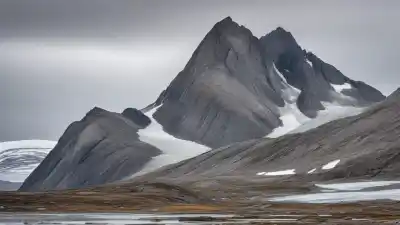 Top 5 de las Montañas Más Altas de Groenlandia que Te Sorprenderán