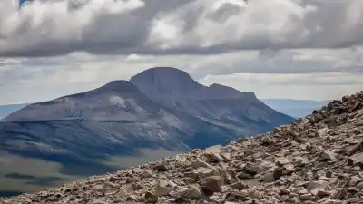 Top 5 de las Montañas Más Altas de Utah: Gigantes de los Cielos Rocosos
