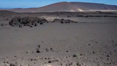 Top 5 de las Montañas Más Importantes de Lanzarote: Volcanes que Definen una Isla