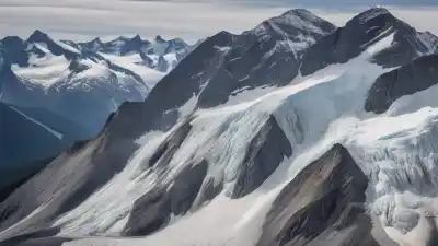 Top 10 de las Montañas Más Bonitas de Canadá: Belleza Esculpida por el Hielo