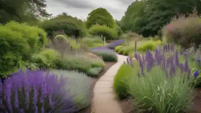Top 10 de Plantas con Flores Violetas para un Jardín de Ensueño