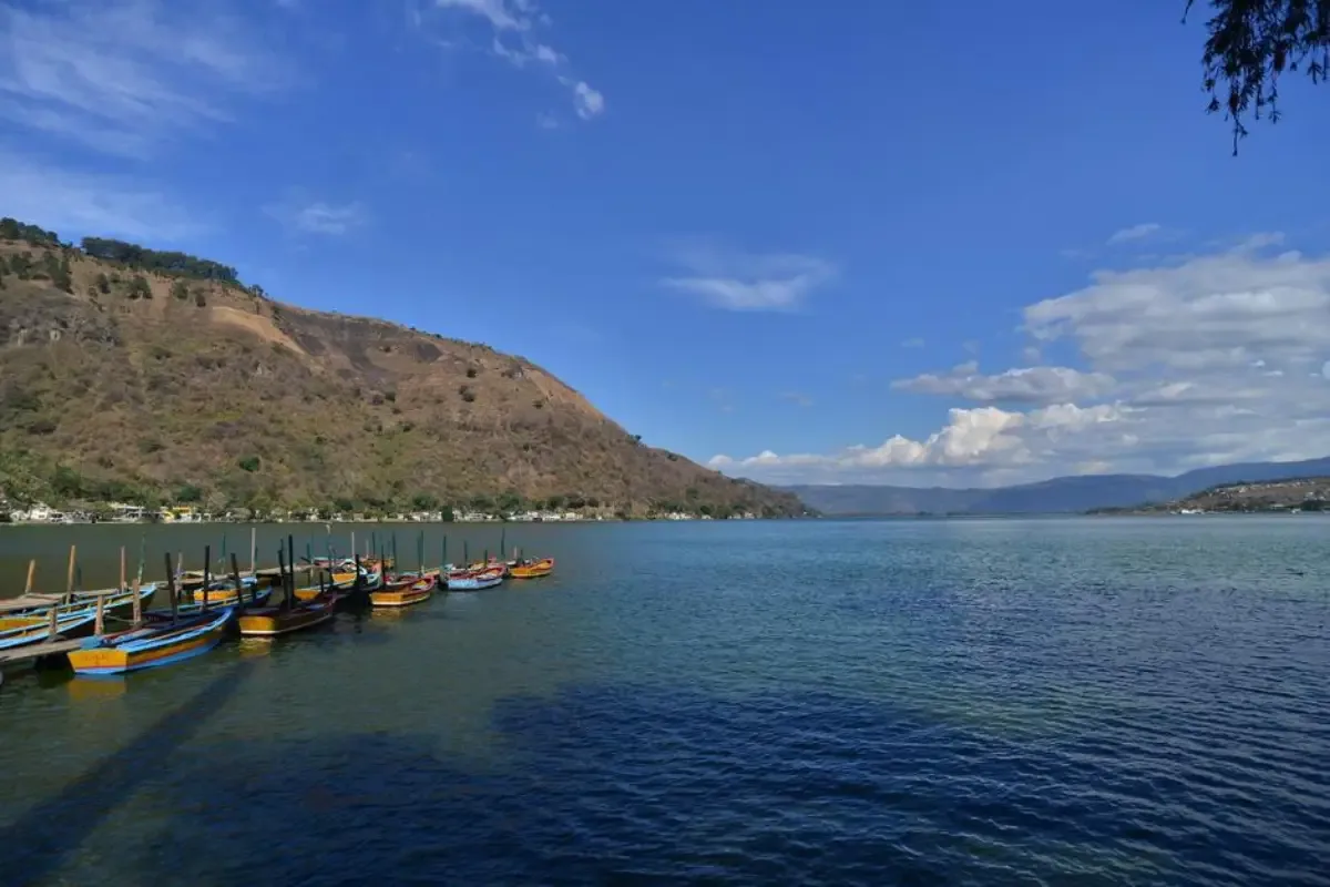Lago de Amatitlán - Guatemala