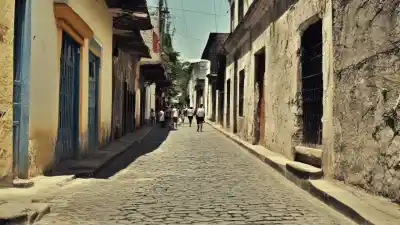 Top 5 de las Ciudades Más Grandes de El Salvador: Población y Dinamismo