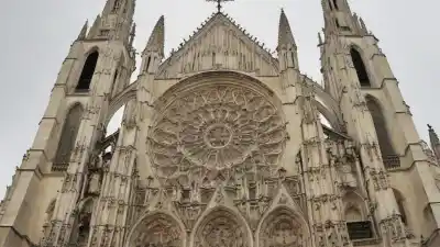 Top 10 de los Lugares Más Bonitos de Burgos que Te Dejarán Sin Aliento