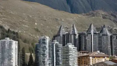 Top 3 de los Edificios Más Altos de Andorra: Rascacielos en los Pirineos