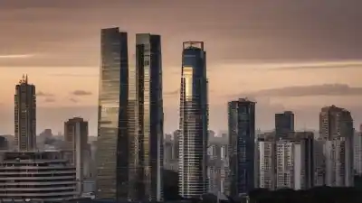 Top 10 de los Edificios Más Altos de Brasil: Rascacielos que Tocan el Cielo Carioca