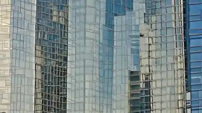 Top 10 de los Edificios Más Altos de California: Rascacielos que Tocan el Cielo