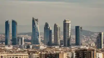 Top 5 de los Edificios Más Altos de Málaga: Rascacielos que Definen el Skyline