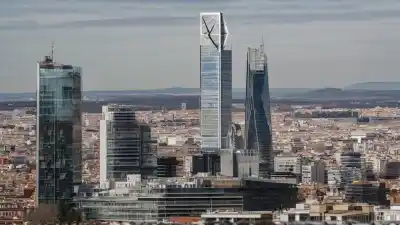 Top 5 de los Edificios Más Altos de Madrid: Rascacielos que Definen el Skyline