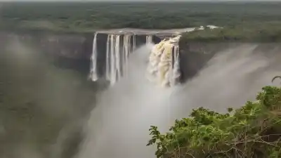 Los 10 Lugares Más Bonitos de Guyana que Te Dejarán Sin Aliento