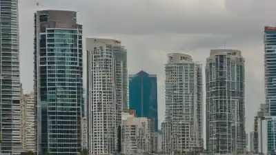 Los 5 Rascacielos que Dominan el Cielo de las Antillas
