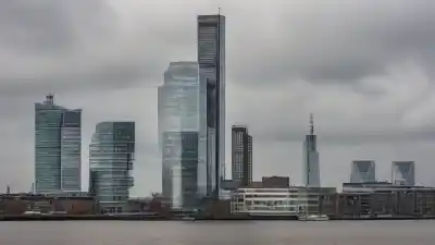 Top 5 de los edificios más altos de Países Bajos: Rascacielos que desafían el cielo holandés