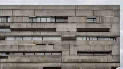 Los 10 Edificios Más Feos de Galicia: Polémica Arquitectónica