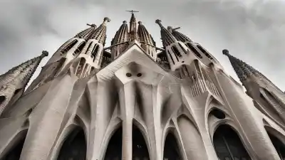 Top 10 de los Edificios Más Importantes de Barcelona: Iconos de una Ciudad Única