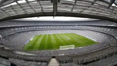 Top 10 de los Estadios Más Grandes de España: Capacidad y Pasión