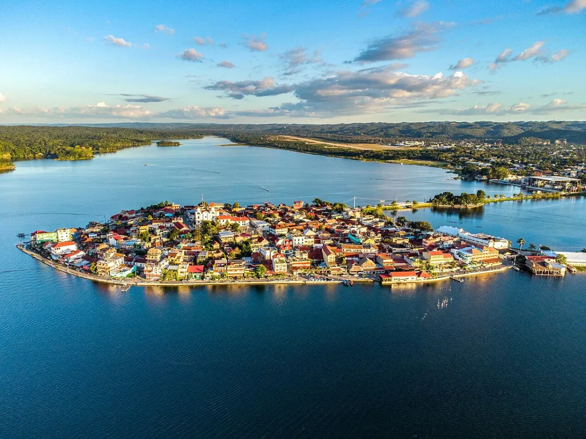 Lago Petén Itzá