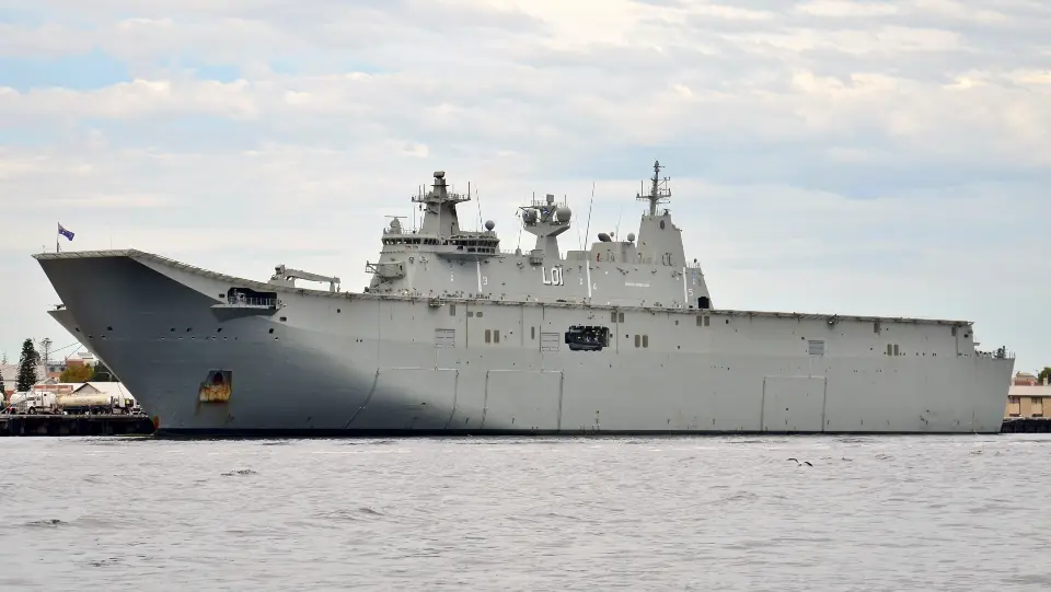 portaaviones HMAS Adelaide