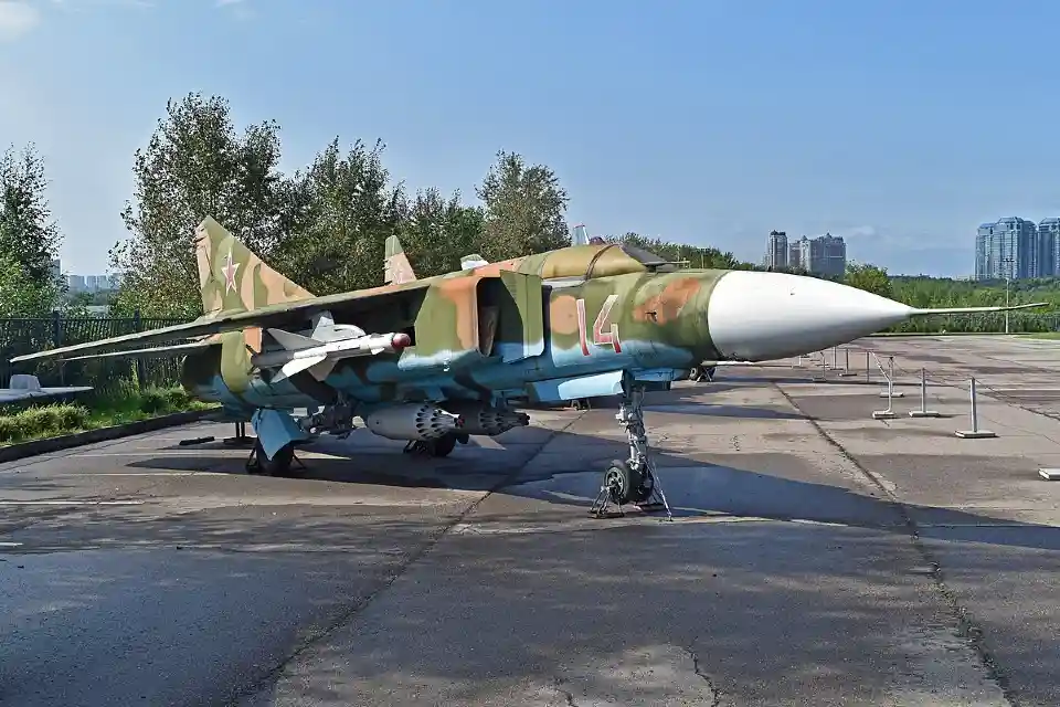 MiG-23 Mikoyan - Gurevich