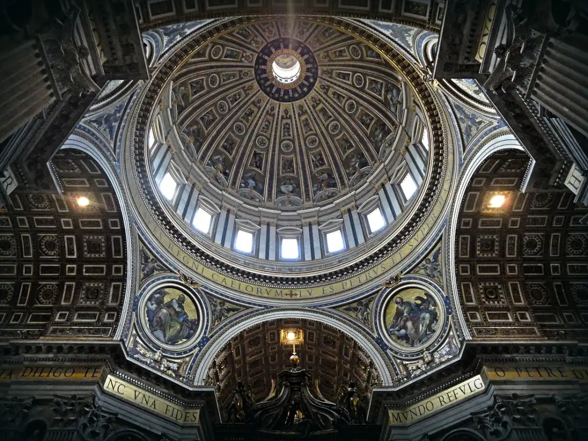 Interior Cúpula de Miguel Ángel